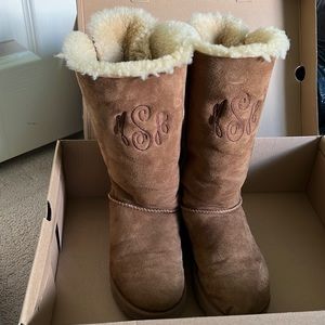 Embroidered Ugg Bailey Bow Tall